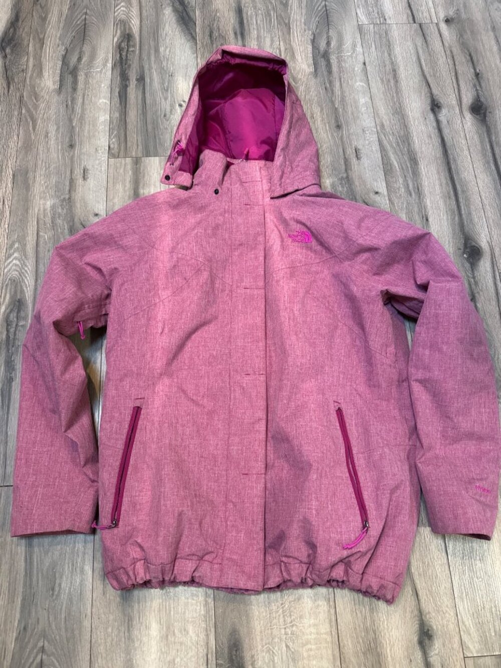 The North Face Womens HyVent Waterproof Jacket XL Pink Hooded Lightweight Shell